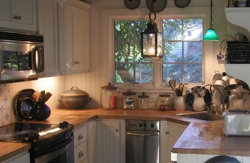 Brewster Cottage | Charming Beach House With Private Beach On Cape Cod Bay