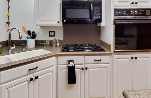 Boise House | Charming Boise Home with Hot Tub on Private Golf Course