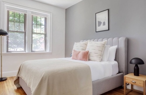 Cleveland Circle Apartment | Charming Brighton 1BR steps from Cleveland Circle, by Blueground