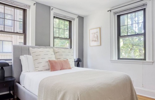 Cleveland Circle Apartment | Charming Brighton 1BR steps from Boston College, by Blueground