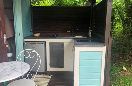 Saint-Joseph House | Charming bungalow with swimming pool