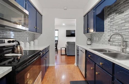 Garden City House | Charming Bungalow Near Downtown Historic Savannah