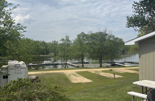 Fountain City Cabin | Charming Cabin on the Mississippi River