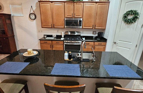 Sossaman Estates House | Charming Canary 3-bedroom home in Queen Creek. Hot tub, private.