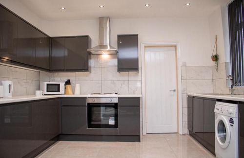 Liverpool House | Charming Central Room