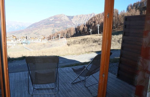 Les Orres Ski Chalet | Charming Chalet for 6 in Les Orres 1800 - Pool, Sauna, Hammam, Balcony, Linens Included