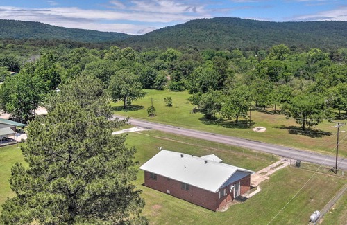 Clayton House | Charming Clayton Home ~ 4 Mi to Sardis Lake!