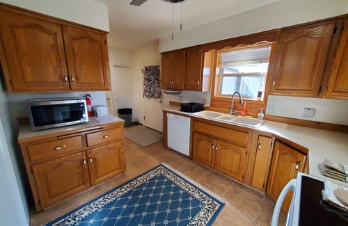 Lapoint House | Charming, Clean, and Well Cared For "Ashley's Place"