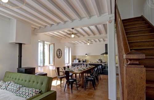 Belmont-de-la-Loire Cottage | Charming Countryside Retreat: Modern Comforts, Spacious, Pet-Friendly, Ideal for Families