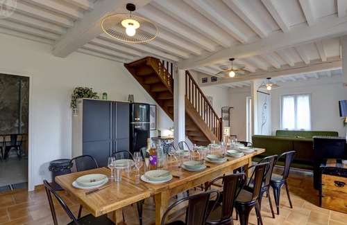 Belmont-de-la-Loire Cottage | Charming Cozy Cottage with Terrace and Pets Allowed