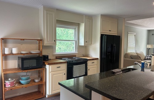 Columbia House | Charming. Convenient. Clean. Quiet. All packed into a 2 bedroom patio home.