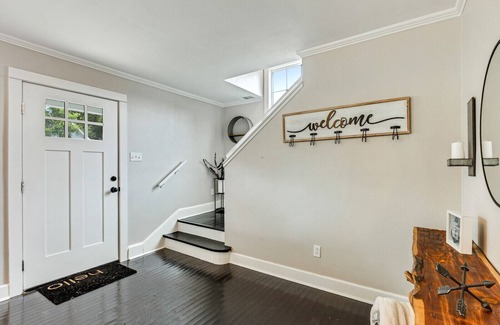 Waco House | Charming Cottage 5 minutes drive to The Silos and all things Magnolia