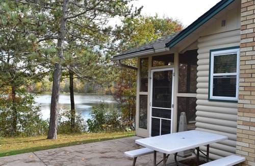 Trego Cottage | Charming Cottage at Heartwood Resort