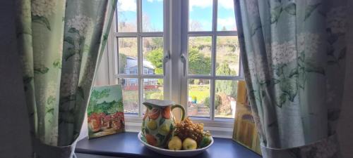 Barnstaple House | Charming cottage in Pilton-newly renovated