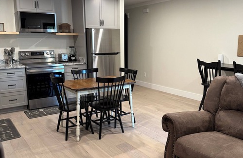 Dothan Cottage | Charming cottage with a peaceful setting in lovely Dothan