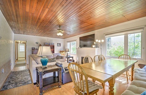 Town of Essex Cottage | Charming Cottage with a View of Lake Erie