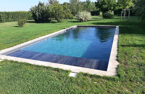 Darvoy Cottage | Charming Cottage with Heated Pool near Loire Castles and Cycling Routes