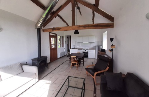 Gemigny Cottage | Charming Country Cottage Near Orléans with Orchard, Garden, and Wildlife