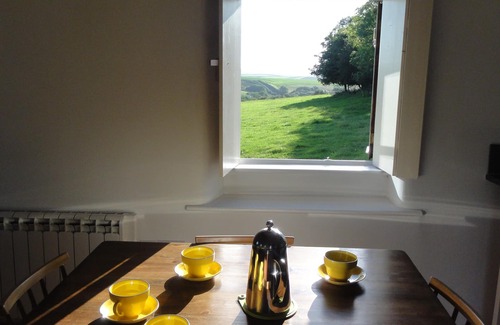 Torrington Cottage | Charming Farm Cottage, Far Reaching Views Of Devon , a rural escape!