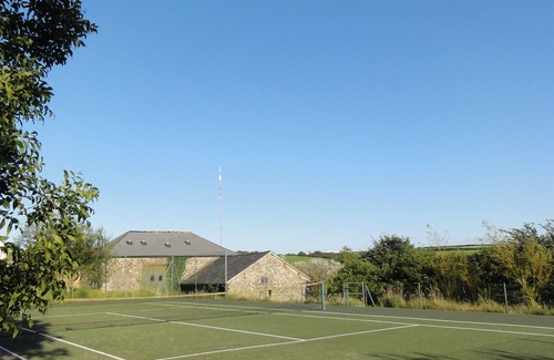 Torrington Cottage | Charming Farm Cottage, Far Reaching Views Of Devon , a rural escape!