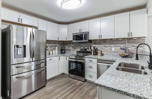 Madison House | Charming Farmhouse Retreat in Madison, AL