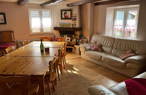 Orschwihr House | Charming gîte, former wine estate, sleeps 13