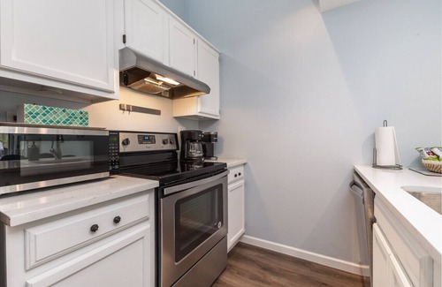 The Galena Territory Villa | Charming Galena Getaway | 2BR Retreat w/Fireplace