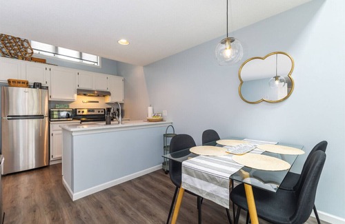 The Galena Territory Villa | Charming Galena Getaway | 2BR Retreat w/Fireplace