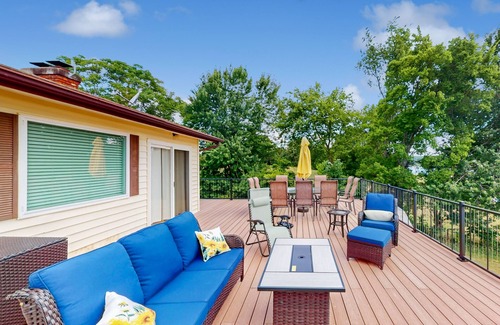 Aspen Hill House | Charming getaway with a fireplace, large deck, paddle boards & porch swing