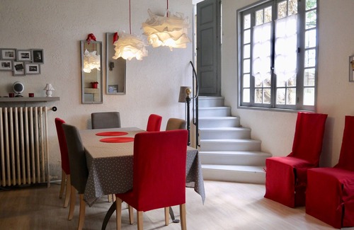 Noizay Cottage | Charming gite between Tours and Amboise, in a winegrower property