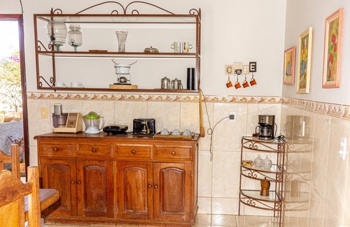 Inoa Cottage | Charming Hillside Getaway: Hill House with Pool and Fireplace - 10 min to Beach