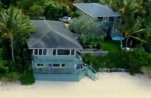 Kawela Bay House | Charming Historic 1910 Kawela Bay Beachfront Property! n2 Homes, Sleeps 17