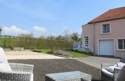 Choiseul Cottage | Charming Historic Apartment with Terrace, Near Hiking Trails and Horses, Choiseul