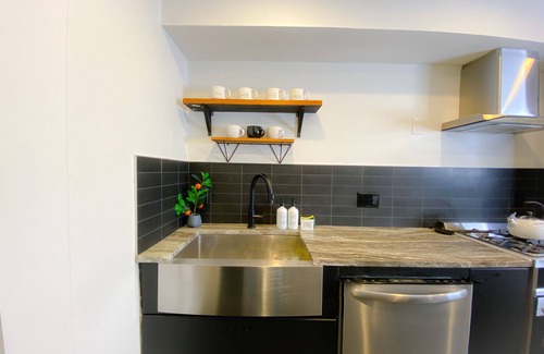 SoNo Apartment | Charming Historic Midtown Apt