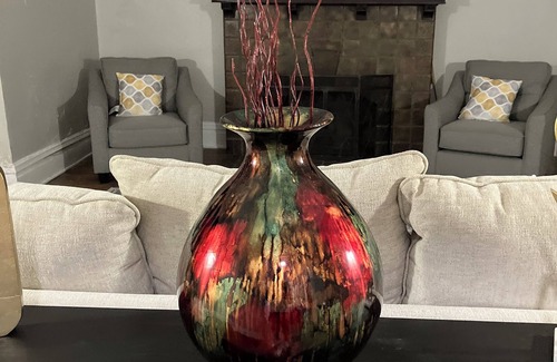 Near East Columbus House | Charming Historic Retreat in the heart of Old Town East - Walk to Downtown.