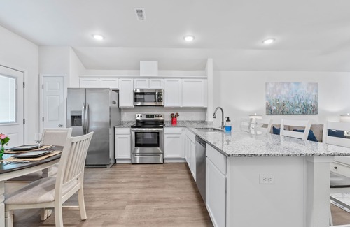 Fayetteville House | Charming Holiday Getaway+2.6 miles from the University of Arkansas