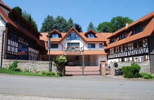Glattbach House | Charming holiday rental and top equipment in lime rock Glattbach