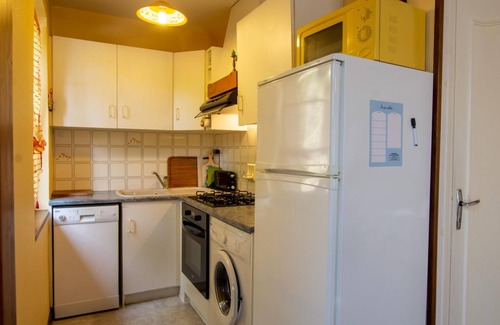 Mazeyrolles Cottage | Charming home in Prats-du-Périgord, BBQ, pets allowed & Wi-Fi