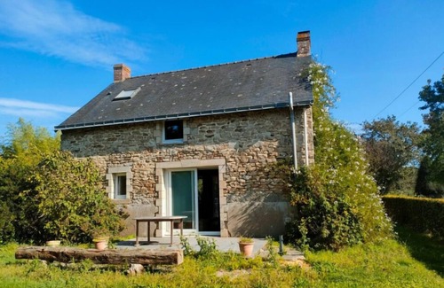 Camoel House | Charming house between sea and countryside with garden