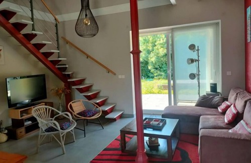 Camoel House | Charming house between sea and countryside with garden