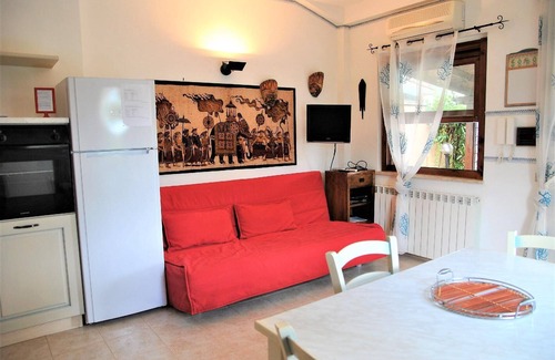Fondi House | Charming house in Fondi with covered patio