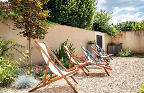 Deols Cottage | Charming house with terrace and WIFI near Châteauroux
