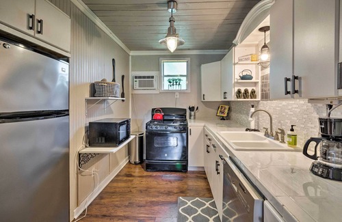Apache Shores Cottage | Charming Lake Travis Cottage - 21 Mi to Downtown