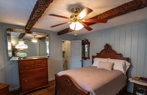 Cold Spring Harbor House | Charming large country home