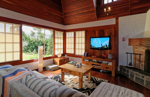 Campos do Jordao Ski Chalet | Charming Mountain Chalet
