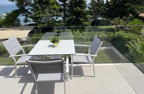 Ugljan Apartment | Charming one-bedroom apartment in Ugljan