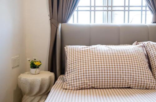 Bandar Tun Razak Villa | Charming OUG Bungalow 6BR Cozy Family Escape plus Baby Cot