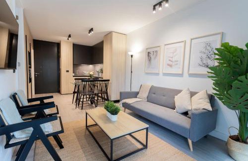Apoquindo Apartment | Charming Parque Arauco mall For 3 people