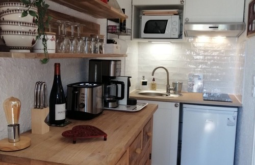 Pra Loup Condo | Charming Pra Loup 1500 studio with large sunny balcony. WiFi fiber.