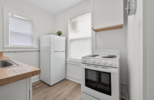 South Pensacola Cottage | Charming Private Studio Cottage Pensacola